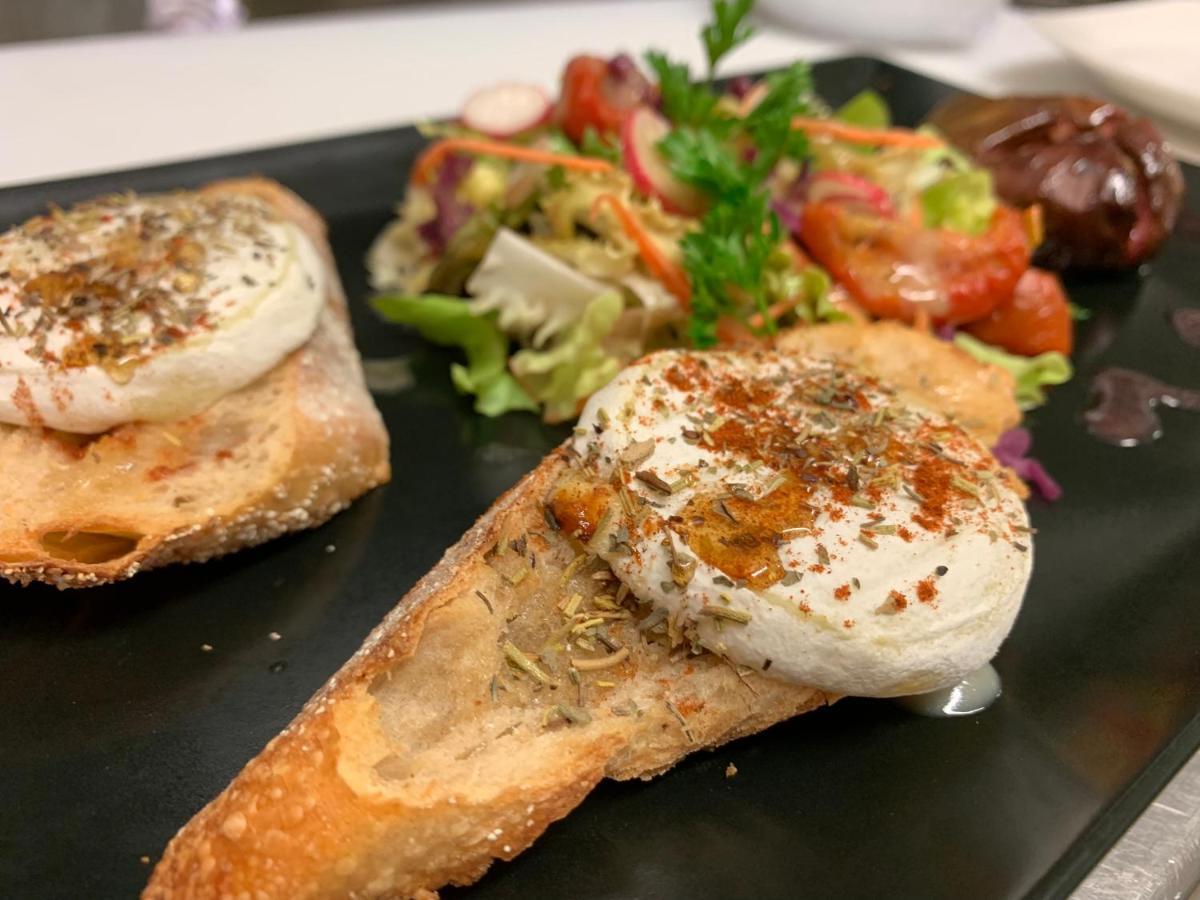 La Boule D'Or 호텔 푸조주 외부 사진